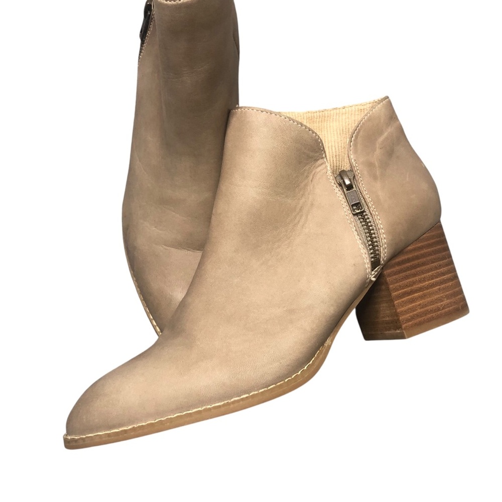 Seychelles Leather Ankle Boots Sz 8.5 Pointed Toe Heel Moto Zipper Beige Boho